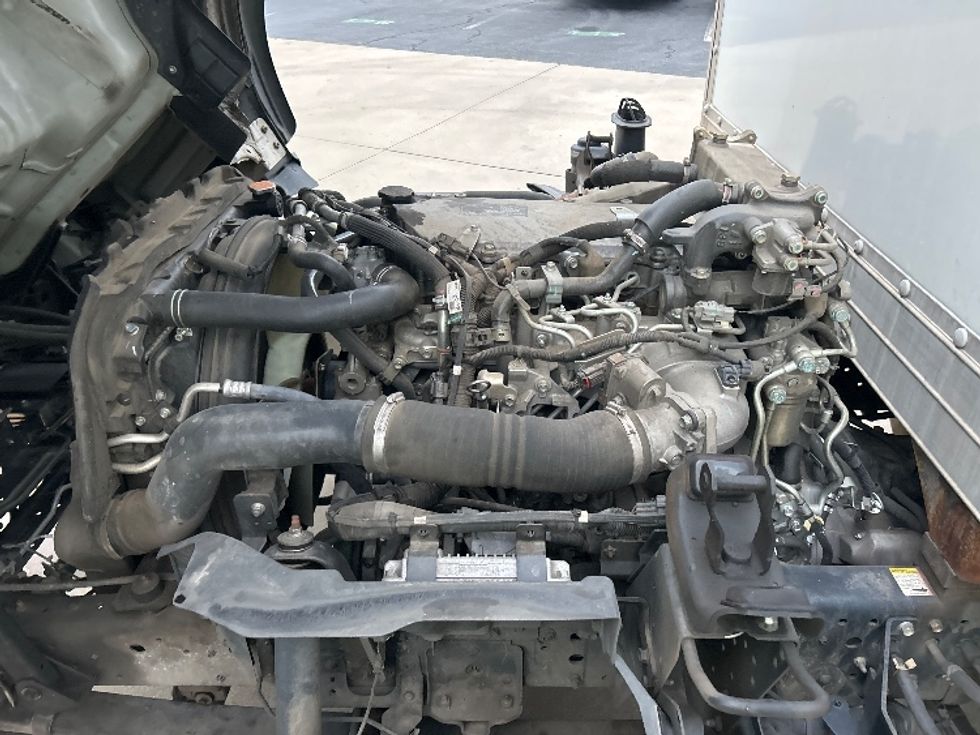 Light Duty Box Truck-Light and Medium Duty Trucks-Isuzu-2022-NPR-Ladson-SC-172,026\n\t\tmiles-$ 30,250 - Image 24