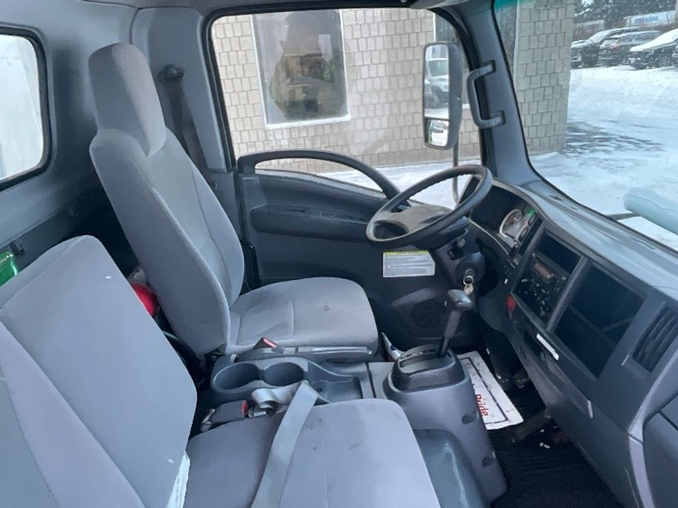 Light Duty Box Truck-Light and Medium Duty Trucks-Isuzu-2022-NPR-London-ON-276,256\n\t\tkm-$ 39,500 - Image 22