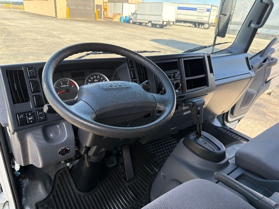 Light Duty Box Truck-Light and Medium Duty Trucks-Isuzu-2022-NPR-Louisville-KY-60,241\n\t\tmiles-$ 47,500 - Image 18