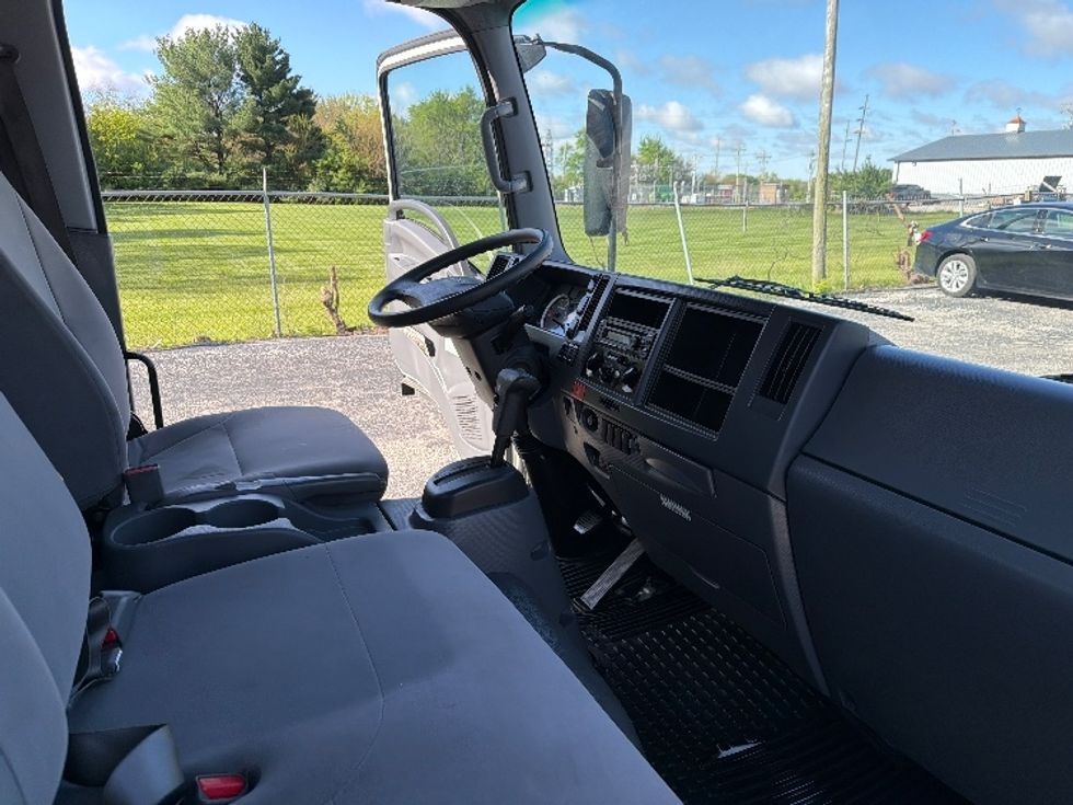 Light Duty Box Truck-Light and Medium Duty Trucks-Isuzu-2022-NPR-Louisville-KY-60,241\n\t\tmiles-$ 47,500 - Image 22