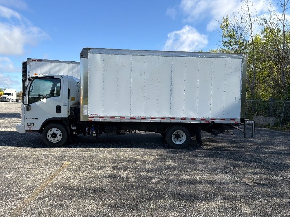 Light Duty Box Truck-Light and Medium Duty Trucks-Isuzu-2022-NPR-Louisville-KY-60,241\n\t\tmiles-$ 47,500 - Image 4