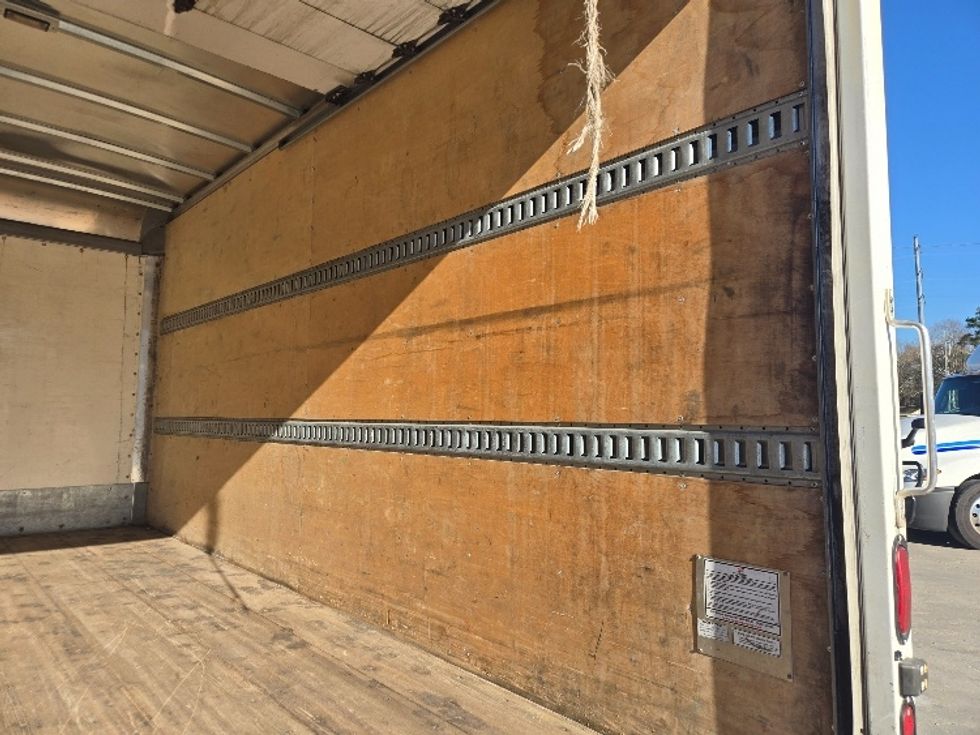 Light Duty Box Truck-Light and Medium Duty Trucks-Isuzu-2022-NPR-Monroe-LA-203,317\n\t\tmiles-$ 27,250 - Image 11