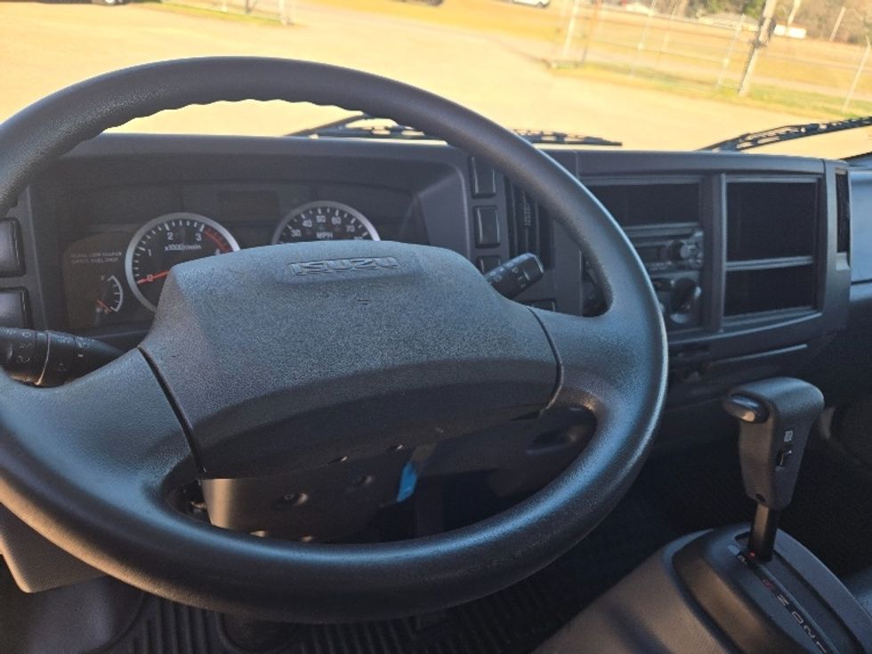 Light Duty Box Truck-Light and Medium Duty Trucks-Isuzu-2022-NPR-Monroe-LA-203,317\n\t\tmiles-$ 27,250 - Image 17