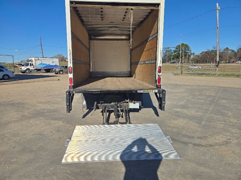 Light Duty Box Truck-Light and Medium Duty Trucks-Isuzu-2022-NPR-Monroe-LA-203,317\n\t\tmiles-$ 27,250 - Image 9