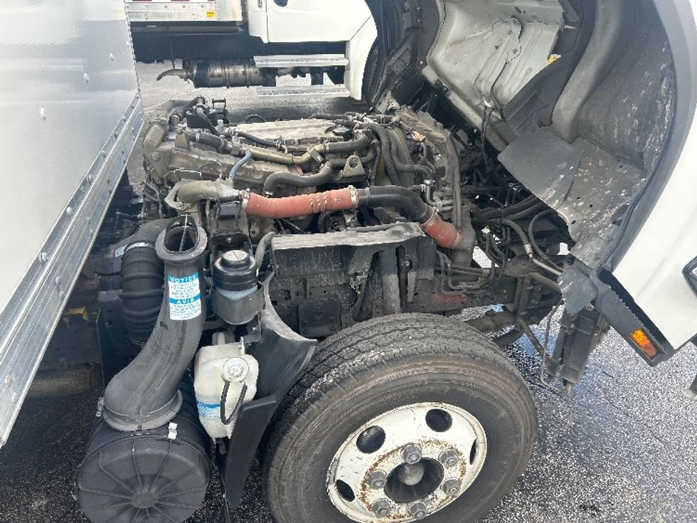 Light Duty Box Truck-Light and Medium Duty Trucks-Isuzu-2022-NPR-Orlando-FL-178,856\n\t\tmiles-$ 31,750 - Image 22