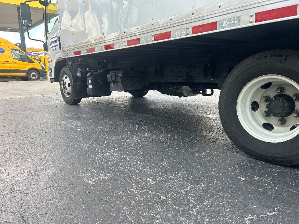 Light Duty Box Truck-Light and Medium Duty Trucks-Isuzu-2022-NPR-Orlando-FL-178,856\n\t\tmiles-$ 31,750 - Image 4
