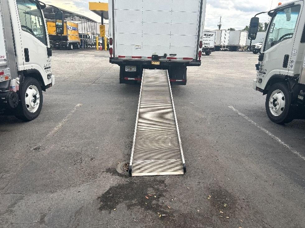 Light Duty Box Truck-Light and Medium Duty Trucks-Isuzu-2022-NPR-Orlando-FL-178,856\n\t\tmiles-$ 31,750 - Image 8