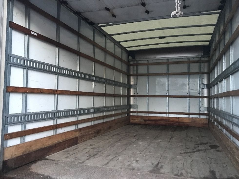 Light Duty Box Truck-Light and Medium Duty Trucks-Isuzu-2022-NPR-Oshawa-ON-168,030\n\t\tkm-$ 54,750 - Image 11