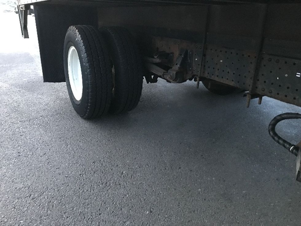 Light Duty Box Truck-Light and Medium Duty Trucks-Isuzu-2022-NPR-Oshawa-ON-168,030\n\t\tkm-$ 54,750 - Image 14