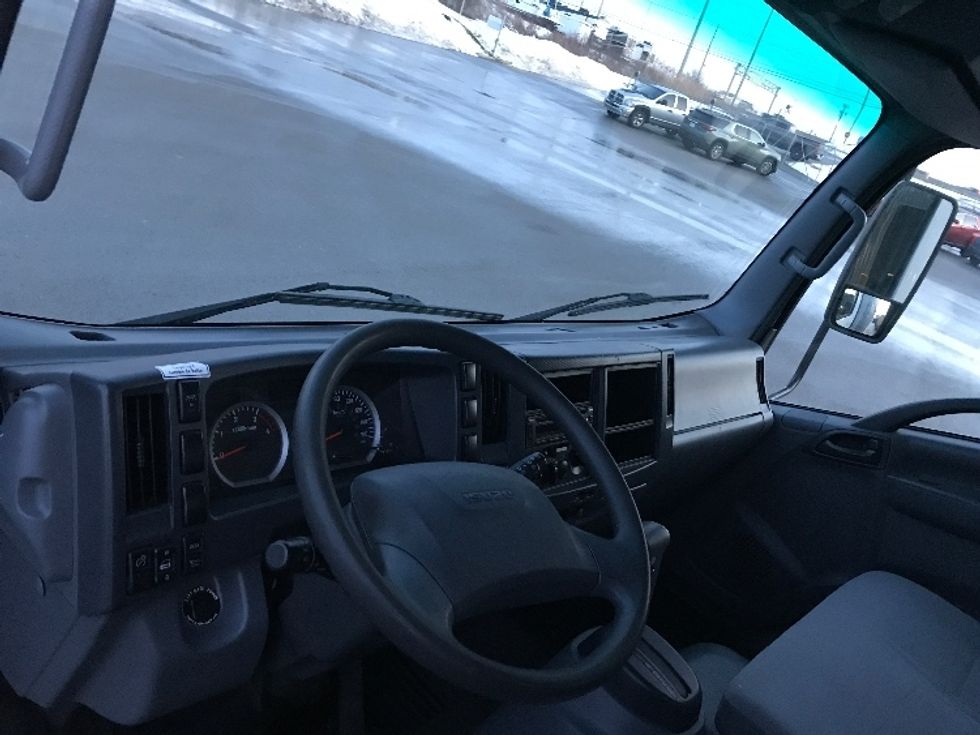 Light Duty Box Truck-Light and Medium Duty Trucks-Isuzu-2022-NPR-Oshawa-ON-168,030\n\t\tkm-$ 54,750 - Image 18