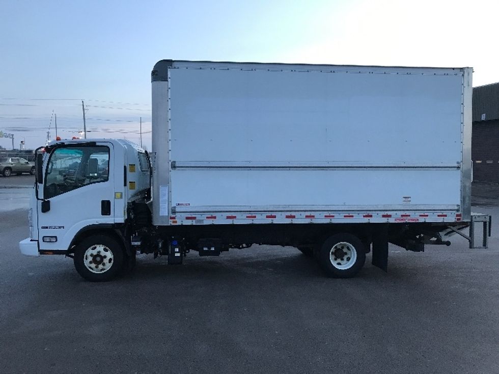 Light Duty Box Truck-Light and Medium Duty Trucks-Isuzu-2022-NPR-Oshawa-ON-168,030\n\t\tkm-$ 54,750 - Image 4