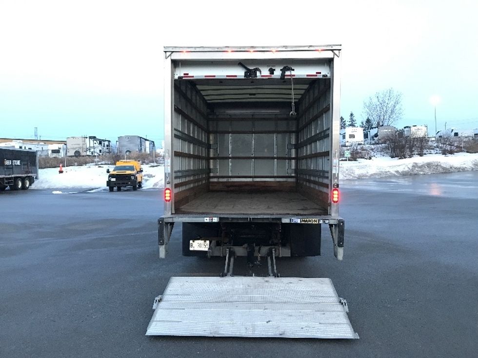 Light Duty Box Truck-Light and Medium Duty Trucks-Isuzu-2022-NPR-Oshawa-ON-168,030\n\t\tkm-$ 54,750 - Image 9