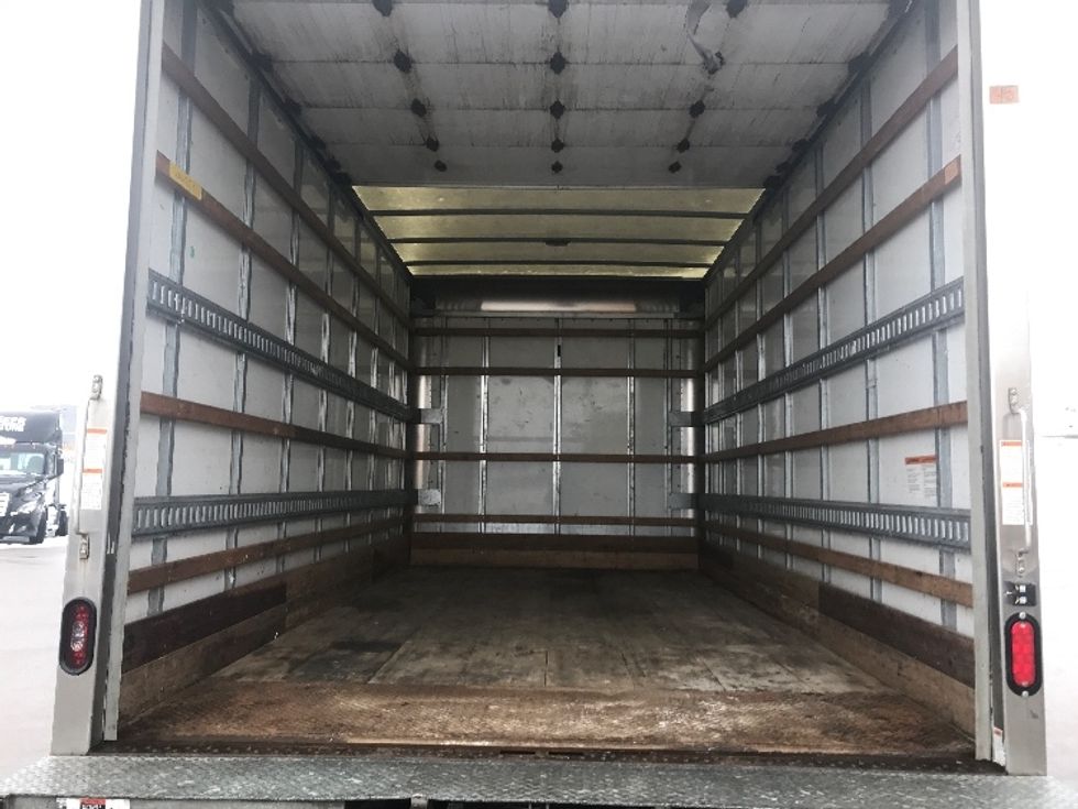 Light Duty Box Truck-Light and Medium Duty Trucks-Isuzu-2022-NPR-Oshawa-ON-181,321\n\t\tkm-$ 52,750 - Image 8