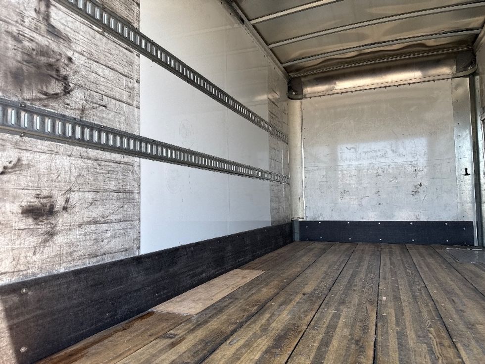 Light Duty Box Truck-Light and Medium Duty Trucks-Isuzu-2022-NPR-Phoenix-AZ-192,913\n\t\tmiles-$ 29,000 - Image 10