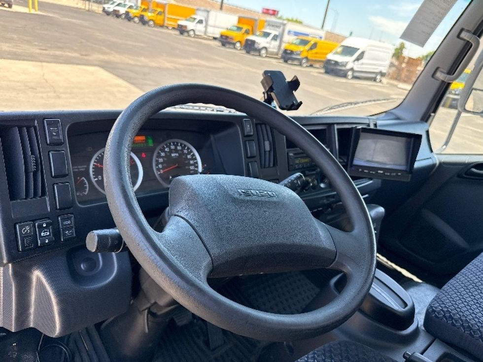 Light Duty Box Truck-Light and Medium Duty Trucks-Isuzu-2022-NPR-Phoenix-AZ-192,913\n\t\tmiles-$ 29,000 - Image 16