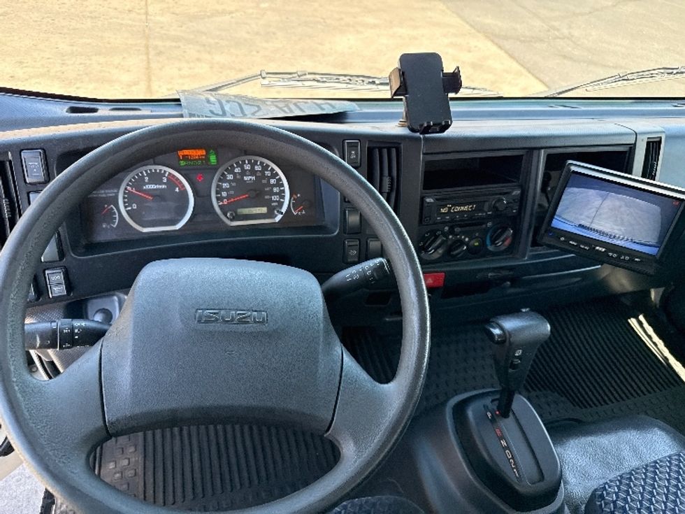 Light Duty Box Truck-Light and Medium Duty Trucks-Isuzu-2022-NPR-Phoenix-AZ-192,913\n\t\tmiles-$ 29,000 - Image 17