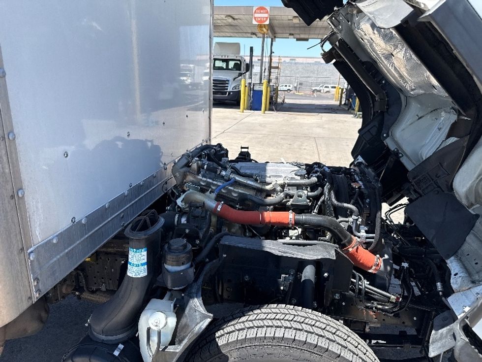 Light Duty Box Truck-Light and Medium Duty Trucks-Isuzu-2022-NPR-Phoenix-AZ-192,913\n\t\tmiles-$ 29,000 - Image 23