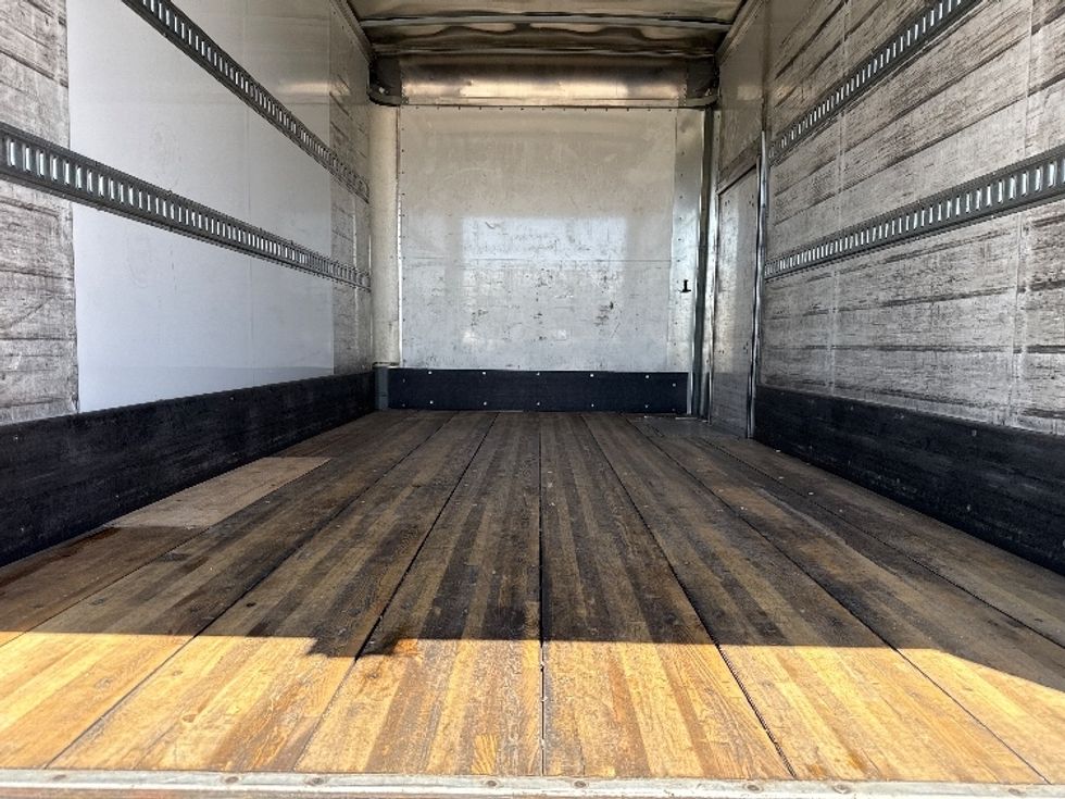 Light Duty Box Truck-Light and Medium Duty Trucks-Isuzu-2022-NPR-Phoenix-AZ-192,913\n\t\tmiles-$ 29,000 - Image 9