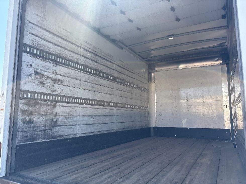 Light Duty Box Truck-Light and Medium Duty Trucks-Isuzu-2022-NPR-Phoenix-AZ-198,503\n\t\tmiles-$ 28,000 - Image 10