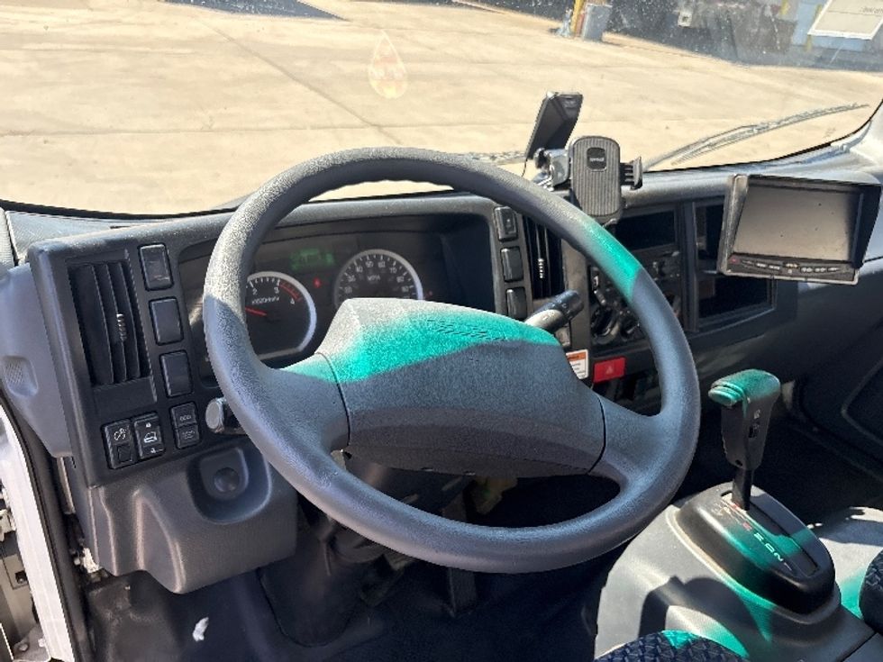 Light Duty Box Truck-Light and Medium Duty Trucks-Isuzu-2022-NPR-Phoenix-AZ-198,503\n\t\tmiles-$ 28,000 - Image 16