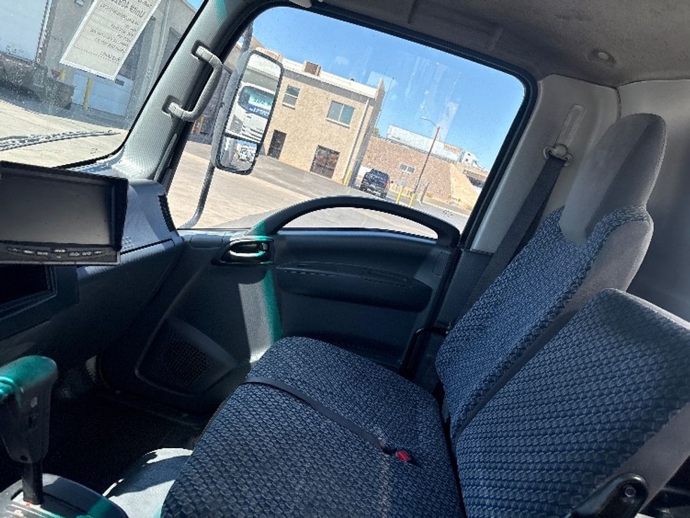 Light Duty Box Truck-Light and Medium Duty Trucks-Isuzu-2022-NPR-Phoenix-AZ-198,503\n\t\tmiles-$ 28,000 - Image 18