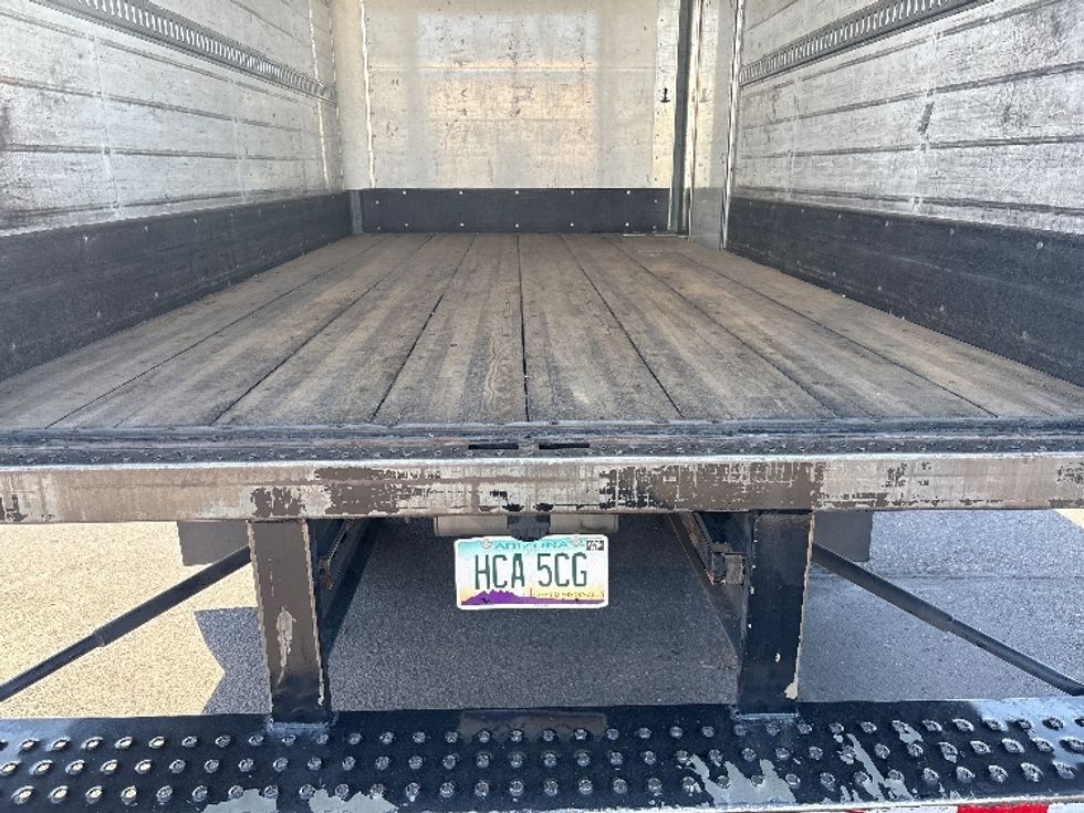 Light Duty Box Truck-Light and Medium Duty Trucks-Isuzu-2022-NPR-Phoenix-AZ-198,503\n\t\tmiles-$ 28,000 - Image 9
