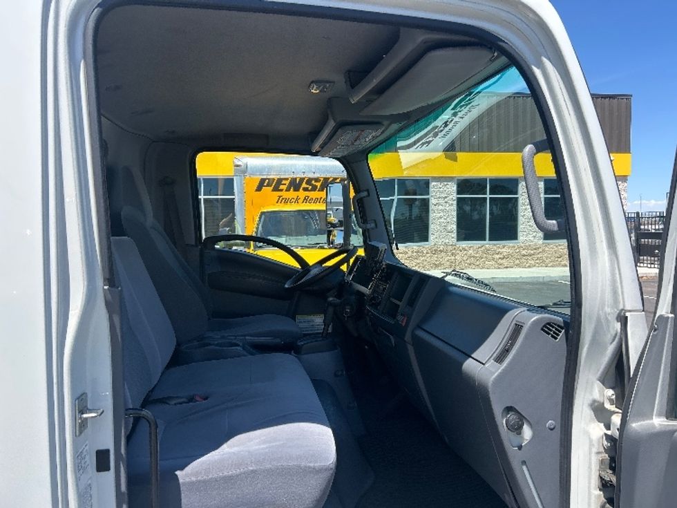 Light Duty Box Truck-Light and Medium Duty Trucks-Isuzu-2022-NPR-Phoenix-AZ-71,887\n\t\tmiles-$ 51,750 - Image 21