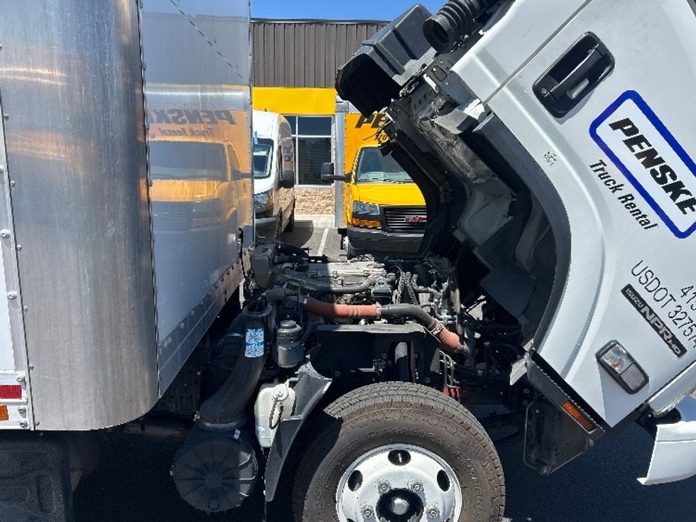 Light Duty Box Truck-Light and Medium Duty Trucks-Isuzu-2022-NPR-Phoenix-AZ-71,887\n\t\tmiles-$ 51,750 - Image 22