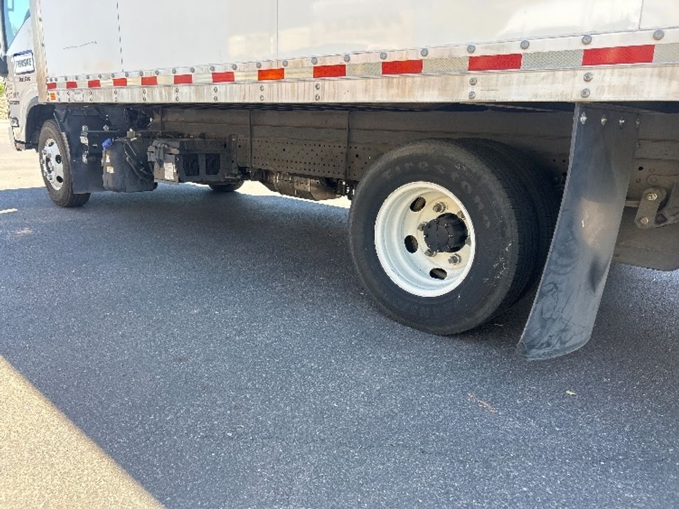 Light Duty Box Truck-Light and Medium Duty Trucks-Isuzu-2022-NPR-Phoenix-AZ-71,887\n\t\tmiles-$ 51,750 - Image 5