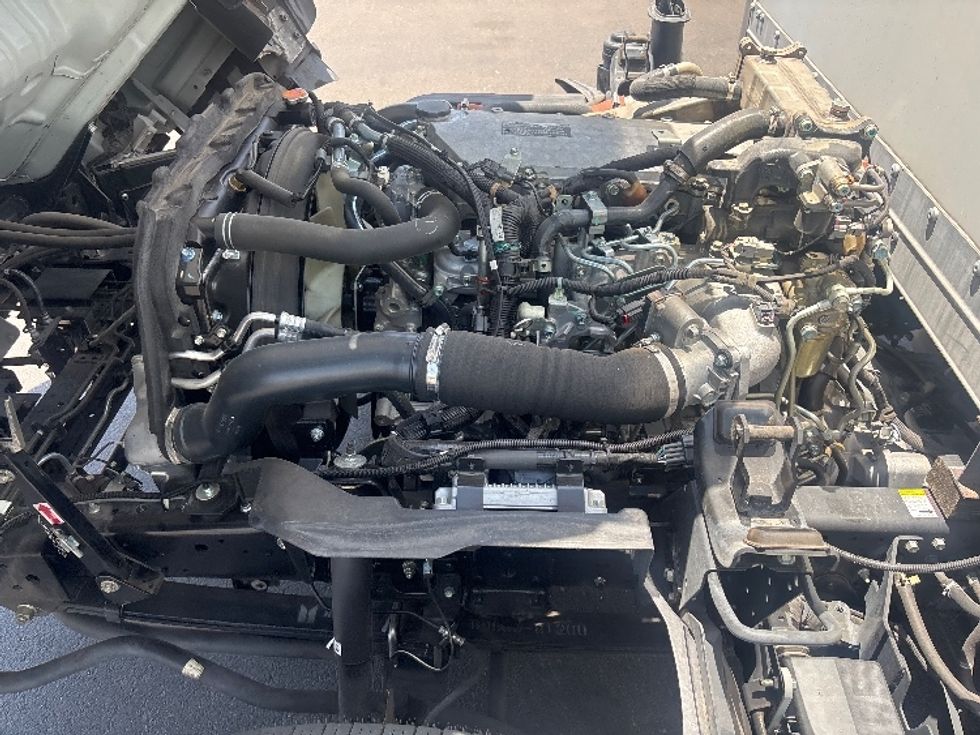 Light Duty Box Truck-Light and Medium Duty Trucks-Isuzu-2022-NPR-Phoenix-AZ-74,103\n\t\tmiles-$ 51,500 - Image 24