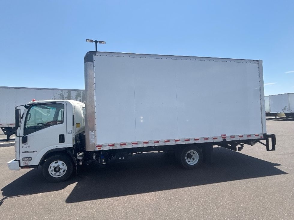 Light Duty Box Truck-Light and Medium Duty Trucks-Isuzu-2022-NPR-Phoenix-AZ-74,103\n\t\tmiles-$ 51,500 - Image 4