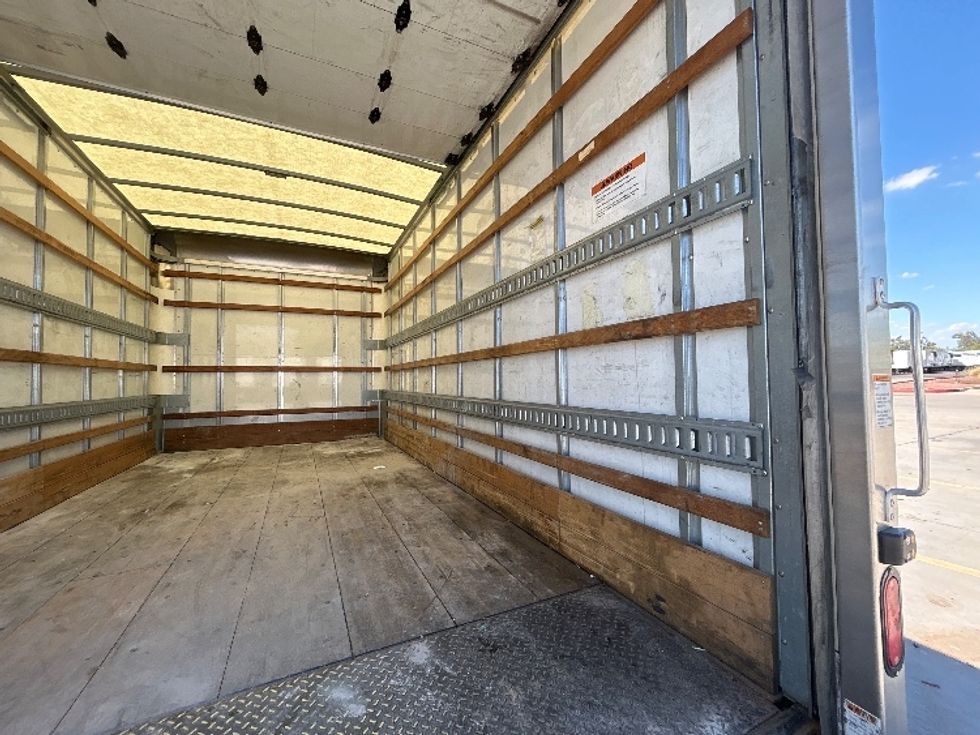 Light Duty Box Truck-Light and Medium Duty Trucks-Isuzu-2022-NPR-Phoenix-AZ-76,378\n\t\tmiles-$ 49,250 - Image 12