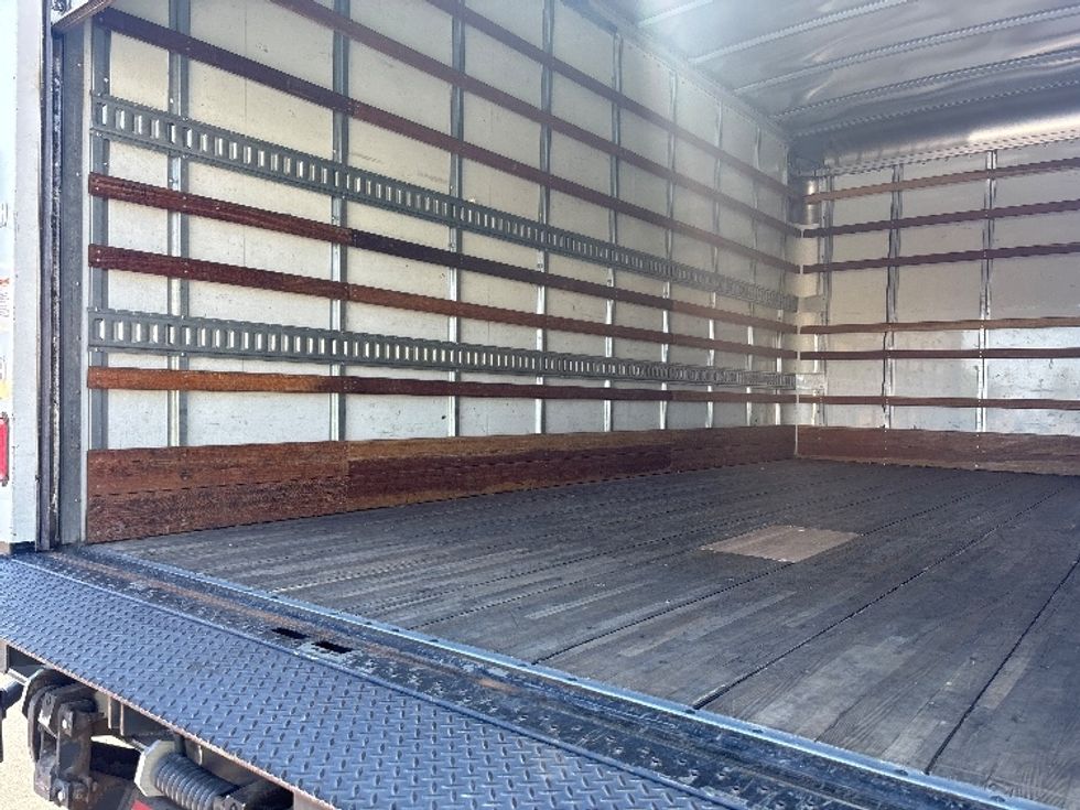 Light Duty Box Truck-Light and Medium Duty Trucks-Isuzu-2022-NPR-Phoenix-AZ-77,905\n\t\tmiles-$ 51,000 - Image 11