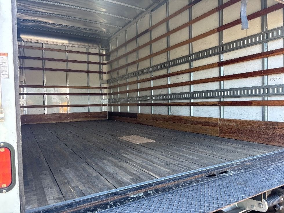 Light Duty Box Truck-Light and Medium Duty Trucks-Isuzu-2022-NPR-Phoenix-AZ-77,905\n\t\tmiles-$ 51,000 - Image 12