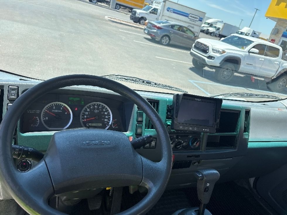 Light Duty Box Truck-Light and Medium Duty Trucks-Isuzu-2022-NPR-Phoenix-AZ-77,905\n\t\tmiles-$ 51,000 - Image 18