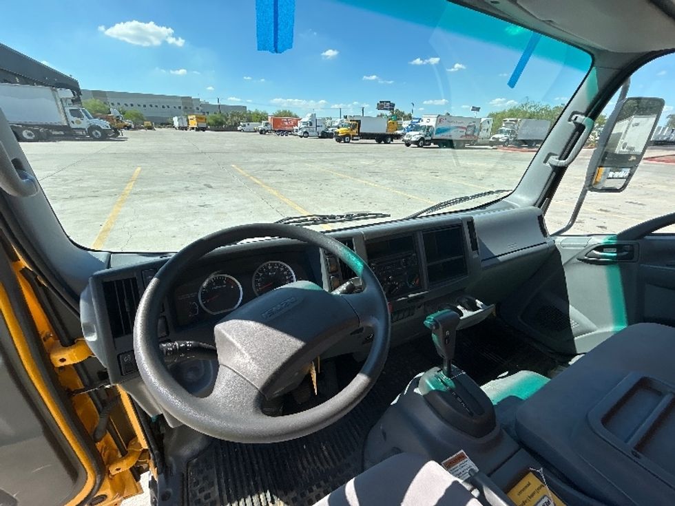 Light Duty Box Truck-Light and Medium Duty Trucks-Isuzu-2022-NPR-Phoenix-AZ-84,823\n\t\tmiles-$ 18,000 - Image 15