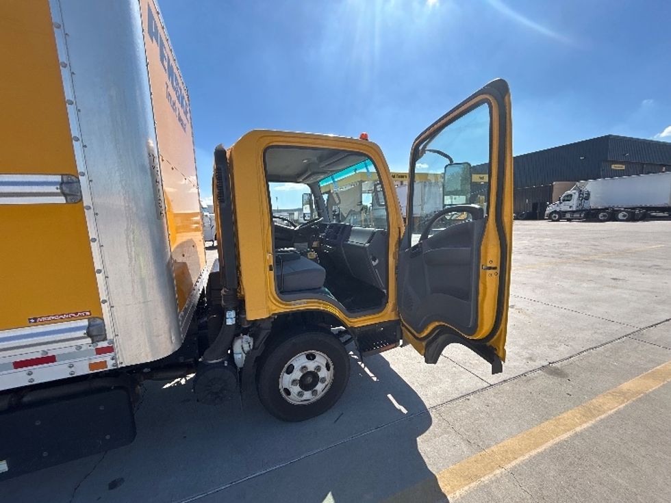 Light Duty Box Truck-Light and Medium Duty Trucks-Isuzu-2022-NPR-Phoenix-AZ-84,823\n\t\tmiles-$ 18,000 - Image 18