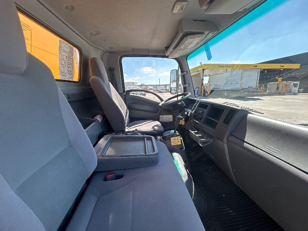 Light Duty Box Truck-Light and Medium Duty Trucks-Isuzu-2022-NPR-Phoenix-AZ-84,823\n\t\tmiles-$ 18,000 - Image 20