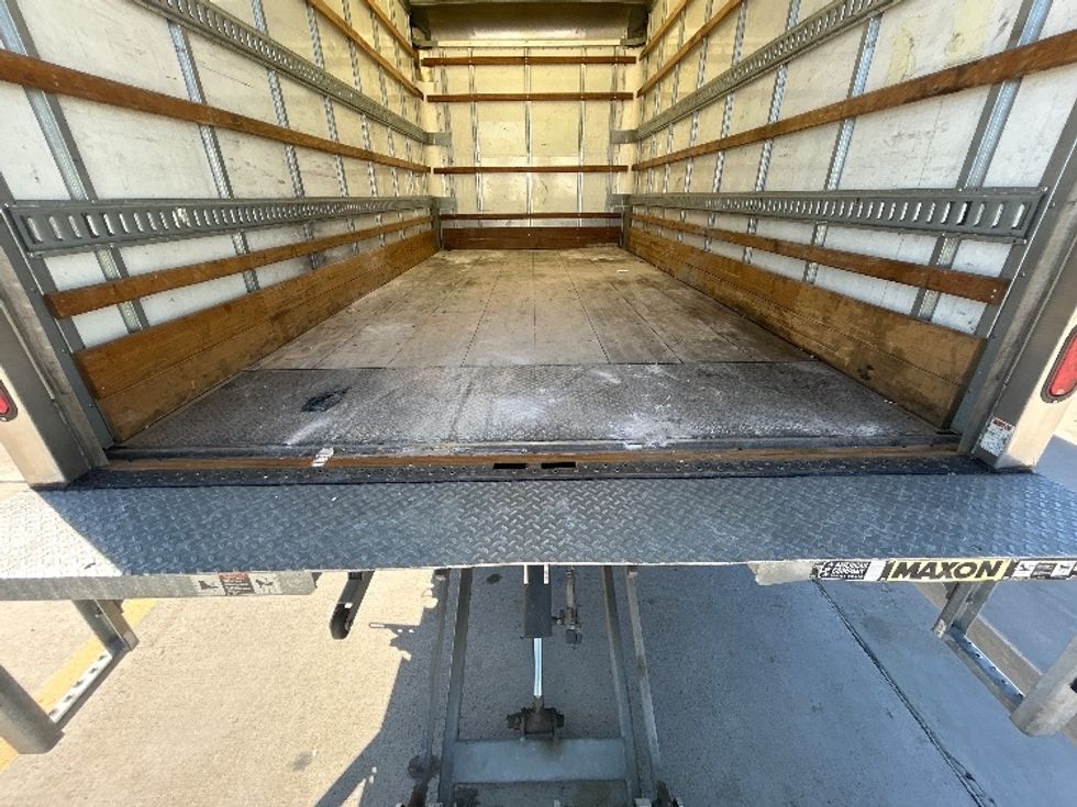 Light Duty Box Truck-Light and Medium Duty Trucks-Isuzu-2022-NPR-Phoenix-AZ-84,823\n\t\tmiles-$ 18,000 - Image 8