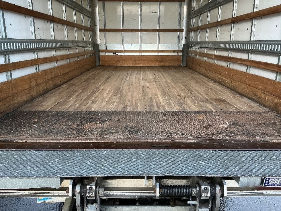 Light Duty Box Truck-Light and Medium Duty Trucks-Isuzu-2022-NPR-Portland-OR-119,797\n\t\tmiles-$ 42,000 - Image 10