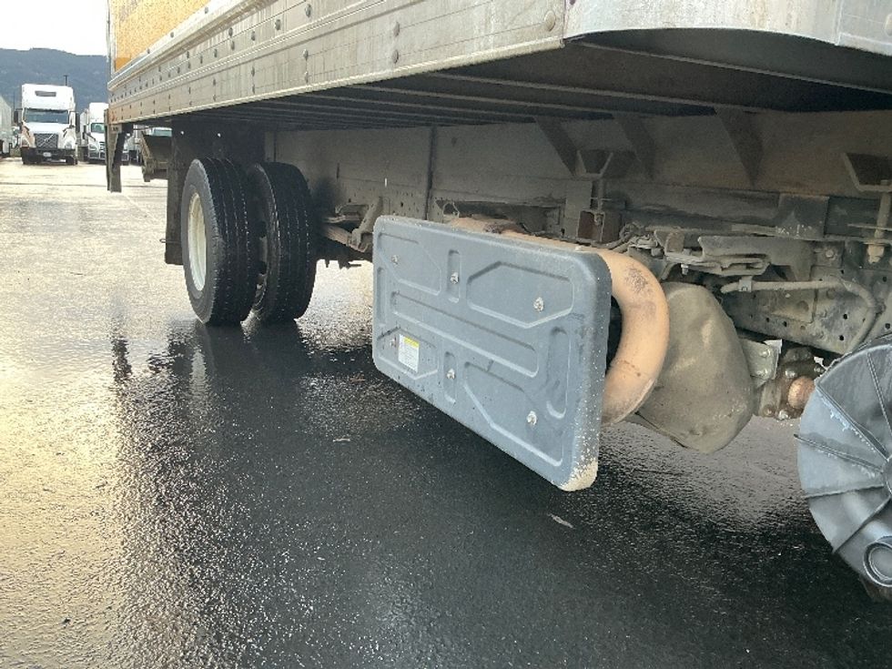 Light Duty Box Truck-Light and Medium Duty Trucks-Isuzu-2022-NPR-Portland-OR-119,797\n\t\tmiles-$ 42,000 - Image 14