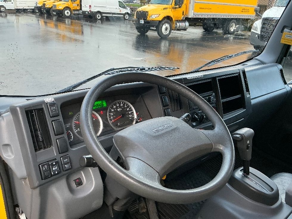 Light Duty Box Truck-Light and Medium Duty Trucks-Isuzu-2022-NPR-Portland-OR-119,797\n\t\tmiles-$ 42,000 - Image 17