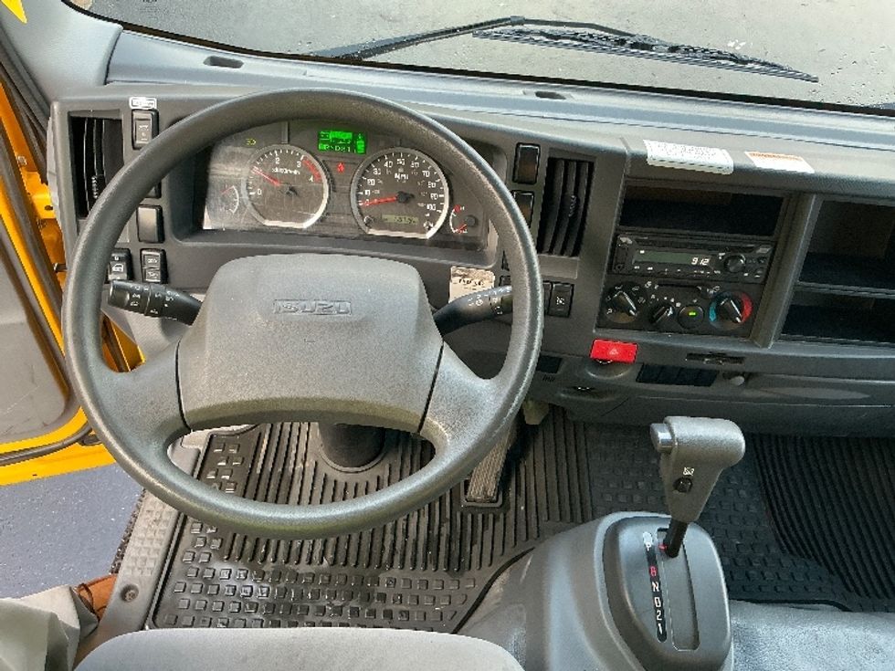 Light Duty Box Truck-Light and Medium Duty Trucks-Isuzu-2022-NPR-Portland-OR-119,797\n\t\tmiles-$ 42,000 - Image 18