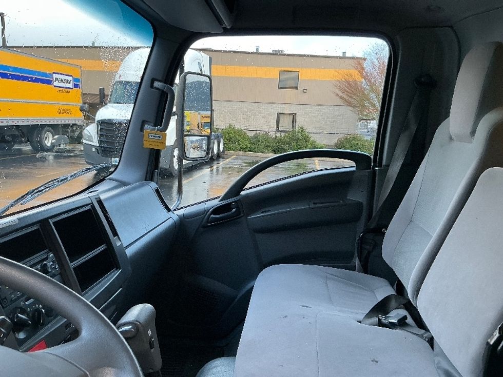 Light Duty Box Truck-Light and Medium Duty Trucks-Isuzu-2022-NPR-Portland-OR-119,797\n\t\tmiles-$ 42,000 - Image 19