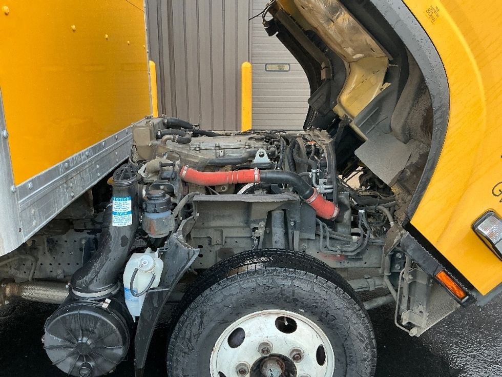 Light Duty Box Truck-Light and Medium Duty Trucks-Isuzu-2022-NPR-Portland-OR-119,797\n\t\tmiles-$ 42,000 - Image 24