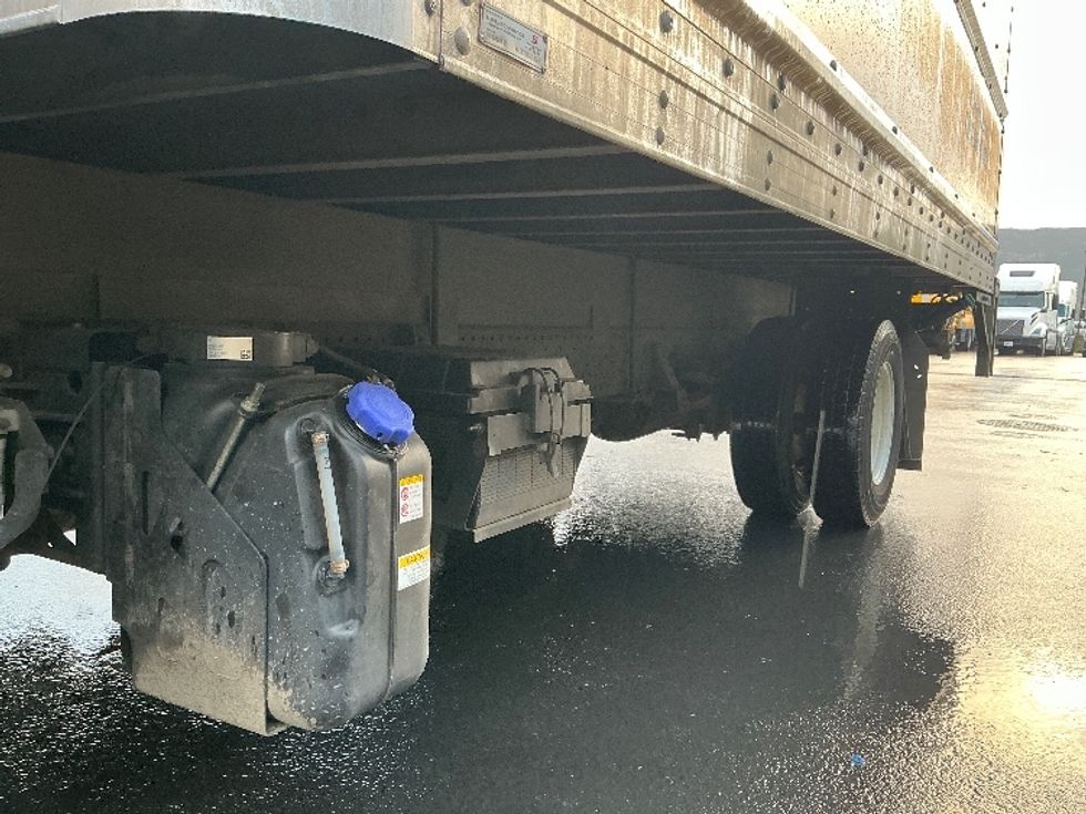 Light Duty Box Truck-Light and Medium Duty Trucks-Isuzu-2022-NPR-Portland-OR-119,797\n\t\tmiles-$ 42,000 - Image 5