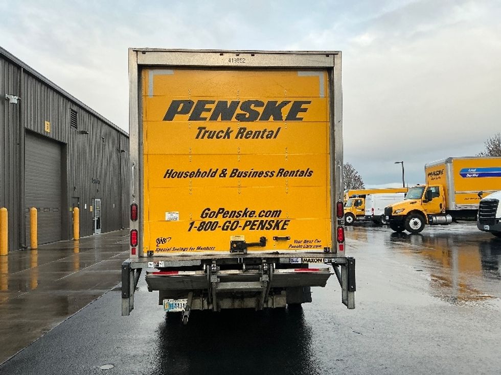 Light Duty Box Truck-Light and Medium Duty Trucks-Isuzu-2022-NPR-Portland-OR-119,797\n\t\tmiles-$ 42,000 - Image 7