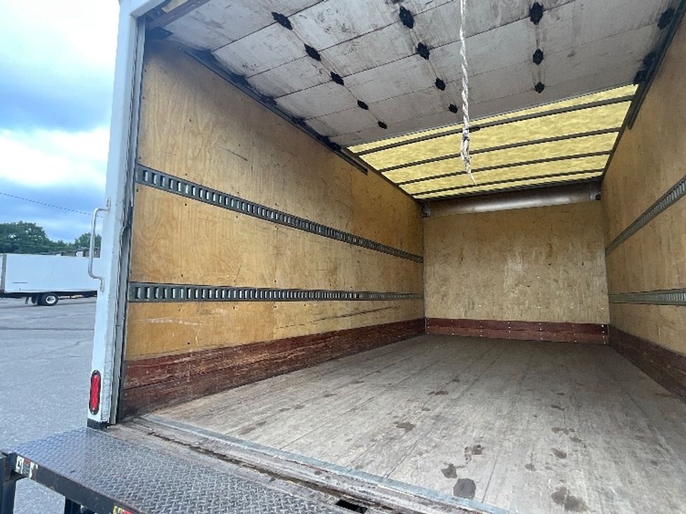 Light Duty Box Truck-Light and Medium Duty Trucks-Isuzu-2022-NPR-Prince George-VA-198,049\n\t\tmiles-$ 29,750 - Image 11