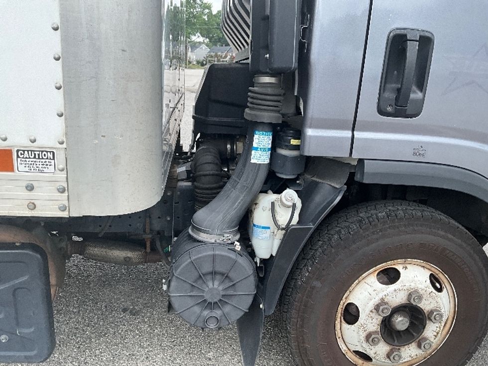 Light Duty Box Truck-Light and Medium Duty Trucks-Isuzu-2022-NPR-Prince George-VA-198,049\n\t\tmiles-$ 29,750 - Image 23