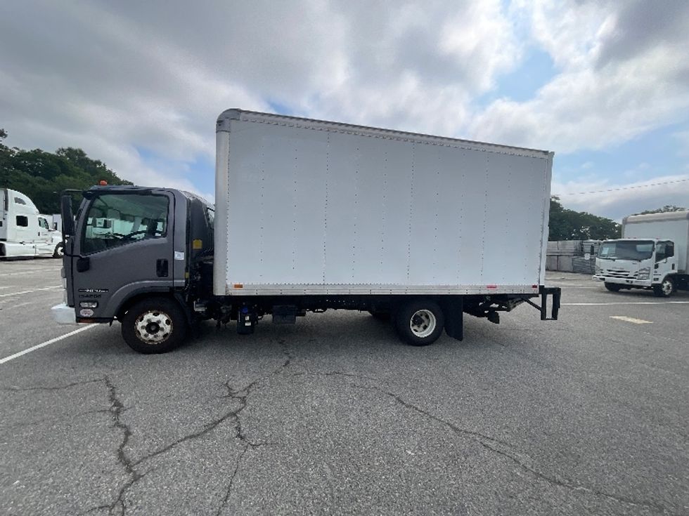 Light Duty Box Truck-Light and Medium Duty Trucks-Isuzu-2022-NPR-Prince George-VA-198,049\n\t\tmiles-$ 29,750 - Image 4